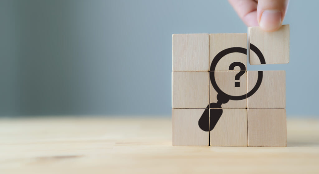 ガールズバーのお客さんは実際どんな人が多い?